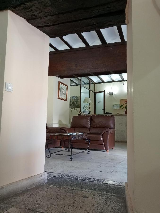 Hotel Nuevo Arlanza 코바루비아스 외부 사진