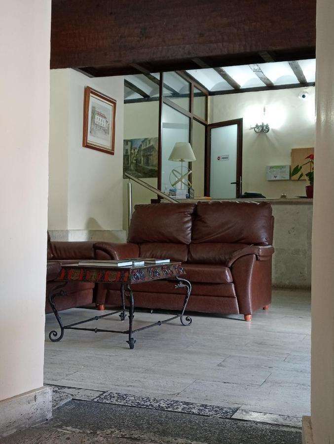 Hotel Nuevo Arlanza 코바루비아스 외부 사진