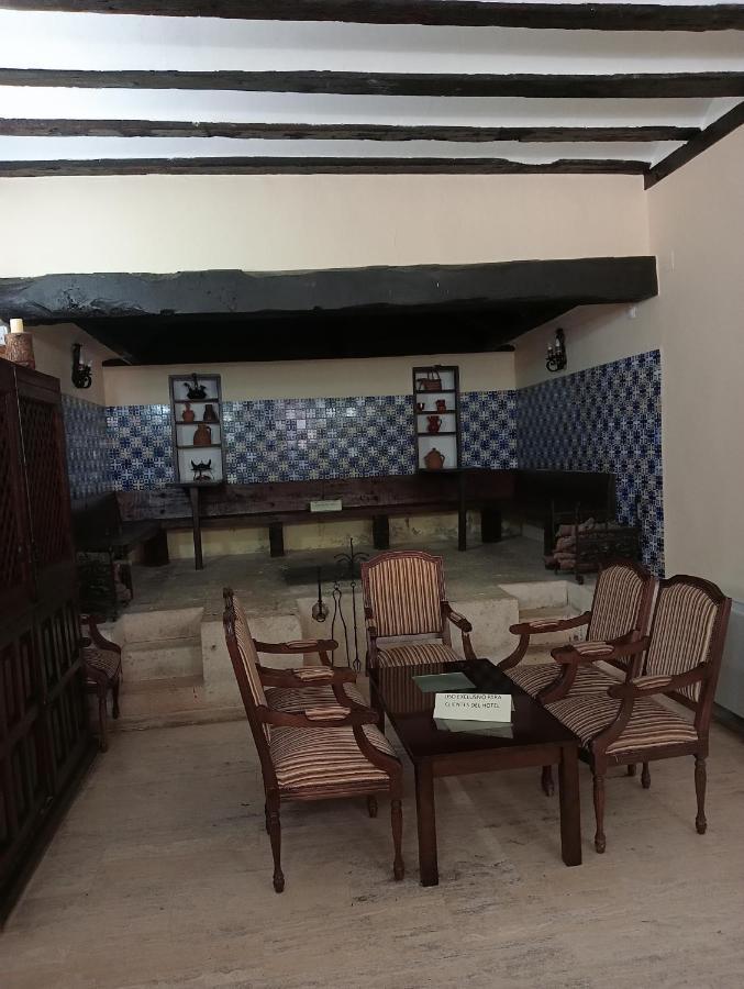 Hotel Nuevo Arlanza 코바루비아스 외부 사진
