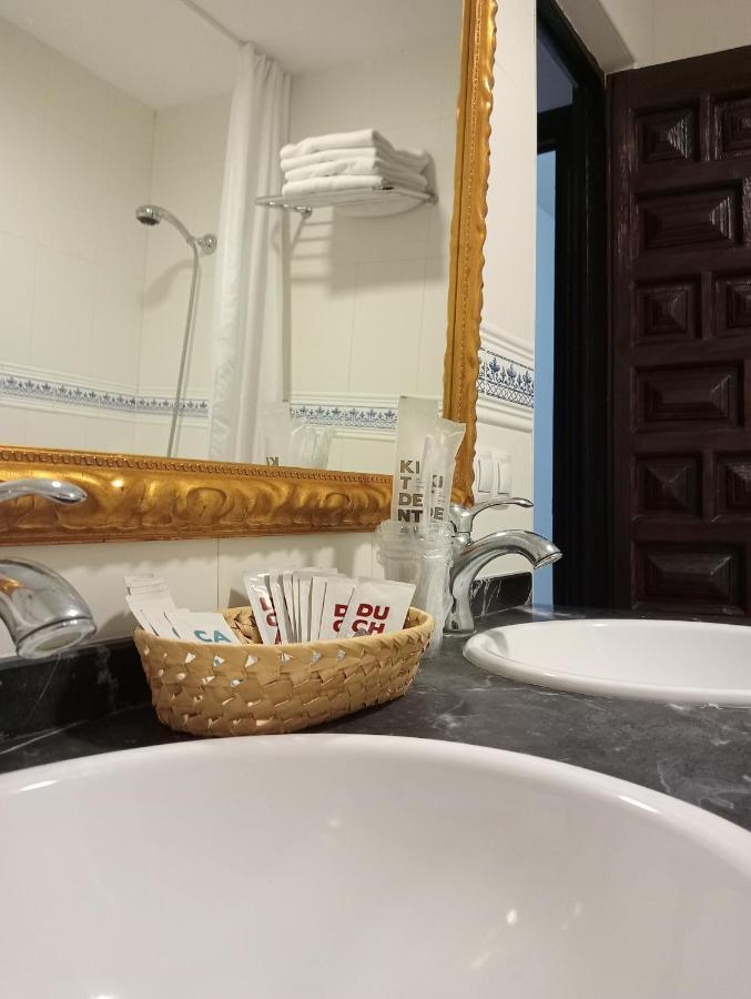 Hotel Nuevo Arlanza 코바루비아스 외부 사진