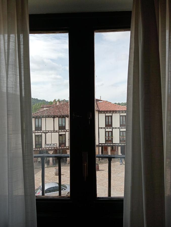 Hotel Nuevo Arlanza 코바루비아스 외부 사진
